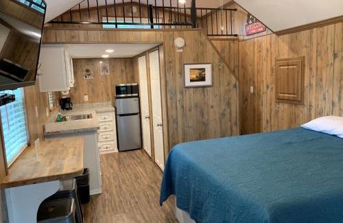 Fort Pierce Cabin | Road Runner Travel Resort