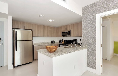 Coral Way Apartment | Roami at Grove 27