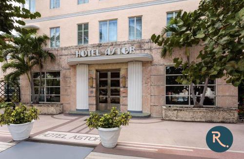 Flamingo/Lummus Apartment | Roami at Hotel Astor