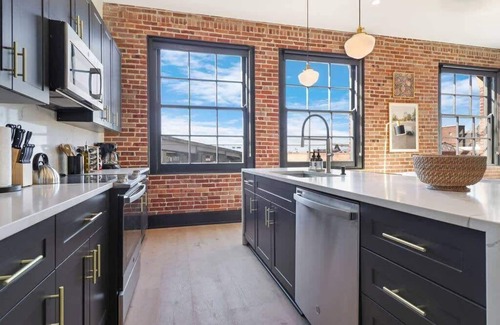 Arts/Warehouse District Apartment | Roami at The Lola | Near Bourbon St. | 3 Bedroom