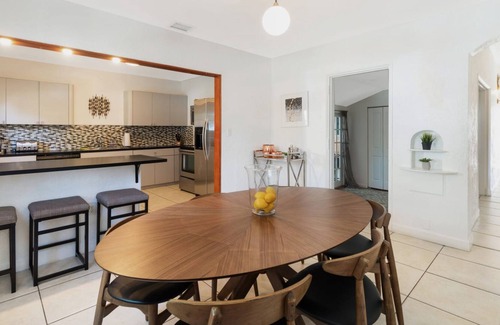 Northeast Miami Apartment | Roami at Urban Oasis