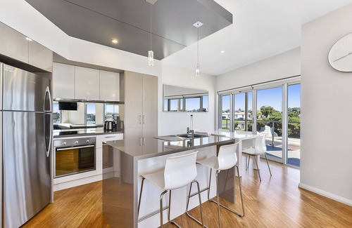 Waterhouse Hotel | Robe Marina Accommodation