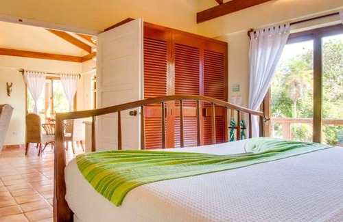 Placencia Hotel | Robert's Grove Península Resort
