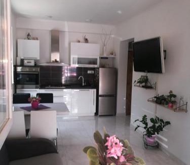 Ploce Apartment | Roberto Apartment
