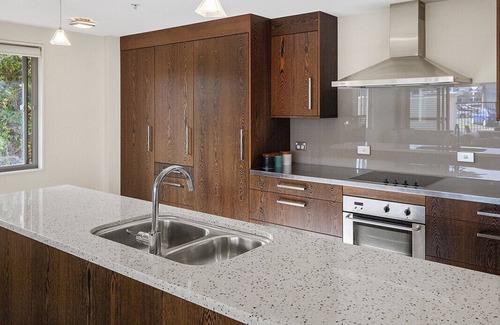 Taupo Cottage | Roberts Retreat - Taupo Holiday Home