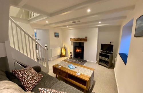 Perranporth House | Robin Cottage One Bedroom Cottage near Perranporth beach with Parking & Wifi - Robin Cottage