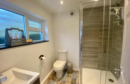Perranporth House | Robin Cottage One Bedroom Cottage near Perranporth beach with Parking & Wifi - Robin Cottage