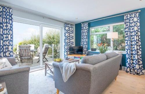 Tan-y-groes House | Robin Hill