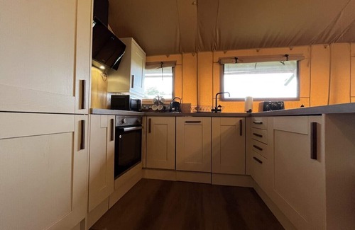 Tenby RV Rental | Robin Hood Safari Tent