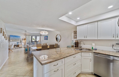 Butler Beach Condo | Robin's Nest at Island House G234