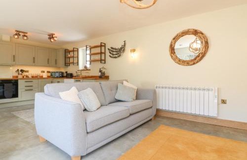 Hele House | Robins Downs