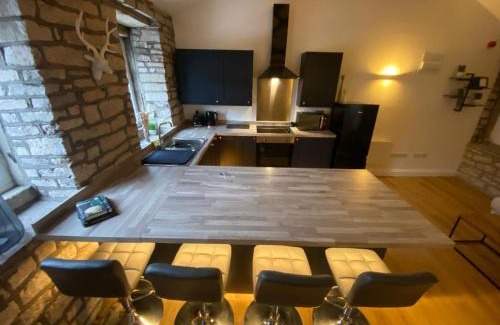 Rishworth Apartment | Robins Mill