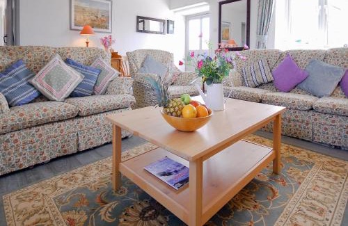 Penzance House | Robins Nest