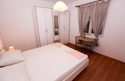 Dubrava Apartment | Robinson Dora