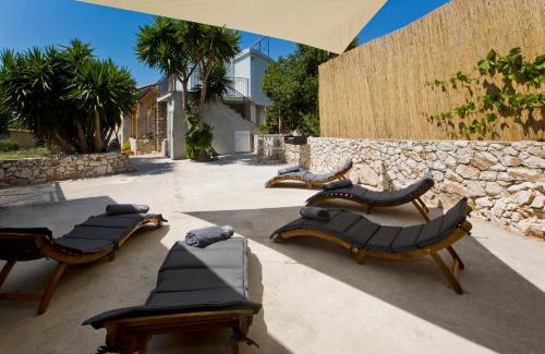 Hvar House | Robinson house T'n'T