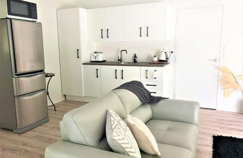 Hamilton House | Robyn's Retreat