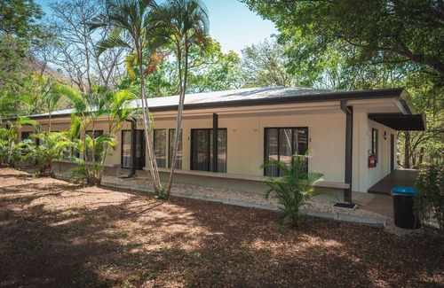 Tamarindo Apartment | Roca Mistica