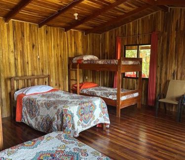 Monteverde House | Roca Verde - Monteverde Cloud Forest Lodging