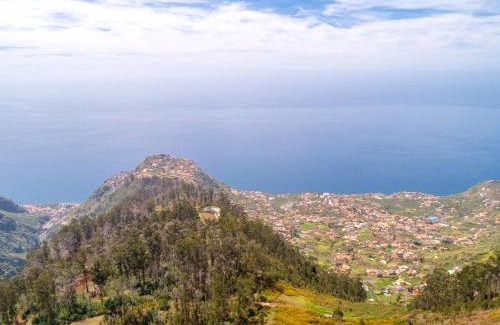 Calheta House | Rochão Village by Rent2U, Lda