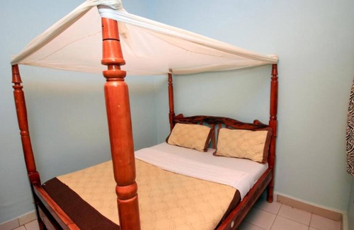 Jinja House | Rochester Guest House