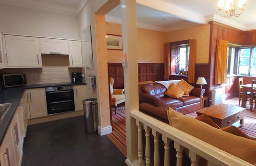 Orton Apartment | Rochester Suite in 17th century Orton Hall