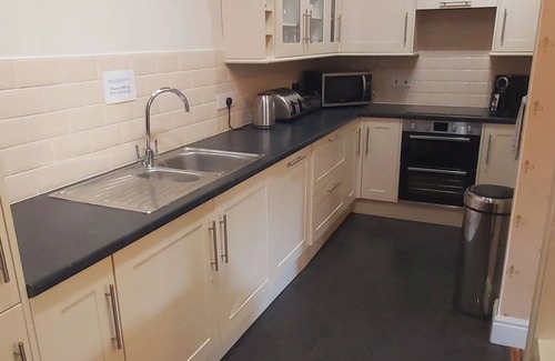 Orton Apartment | Rochester Suite in 17th century Orton Hall