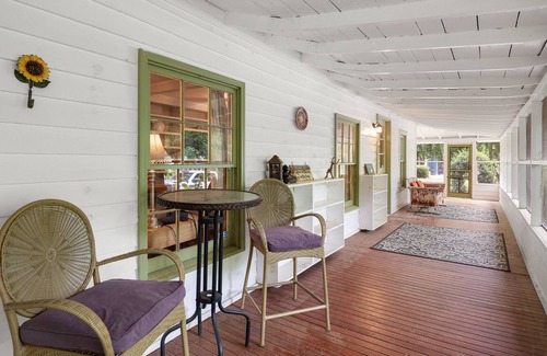 Chimney Rock House | Rock Base - Dog Friendly - Fire Pit - Internet - Walk to downtown - Mr. Lake Lure Vacation Rentals