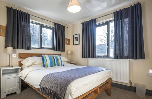 Fishguard House | Rock Cottage - 3 Bedroom Holiday Home - Fishguard
