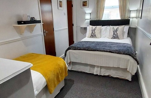 South Shore Bed & Breakfast | Rock Dene Hotel