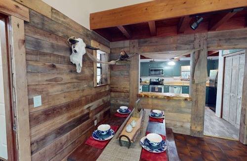 Mentone Ski Chalet | Rock Home I 2MI to Desoto I 3 Acres I Horse Shoes