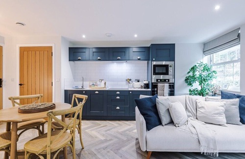 Stoney Middleton Apartment | Rock Mill | Superior 2-Bedroom Apartment