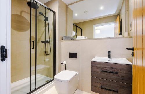 Stoney Middleton Apartment | Rock Mill - Superior Apartment with Private Patio