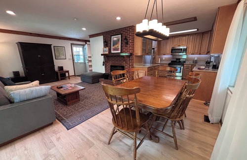 Hendersonville House | Rock Ridge Base Camp @ DuPont - 6.5 acres, sleeps 5, ride from the house