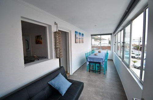 Costa de Caparica Apartment | Rock’s Beach Spot Front