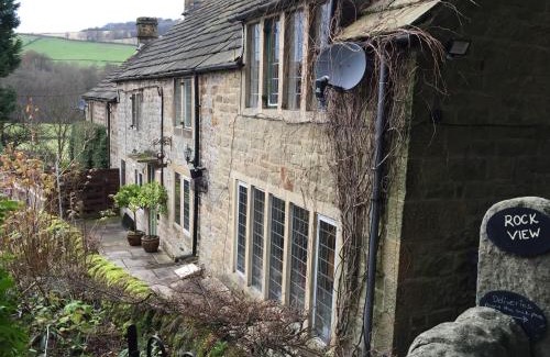 Froggatt House | Rock View