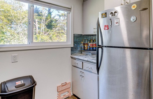 Rockaway Beach Cottage | Rockaway Beach House - Walk to Ocean!