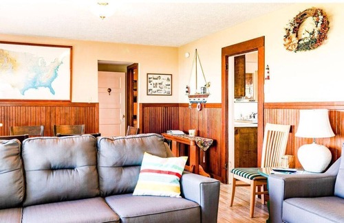 Rockaway Beach House | Rockaway Beachhouse