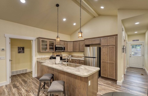 Rockerville Condo | Rockerville Gold Town Lodging #16-This one-bedroom condo is your perfect home base for adventure and relaxation. Just minutes from Mount Rushmore, Crazy Horse Memorial, Custer State Park, Sturgis, and the Badlands.