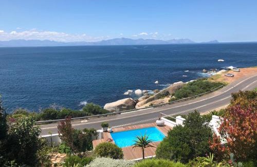 Simon's Town Bed & Breakfast | Rocklands Seaside Bed and Breakfast