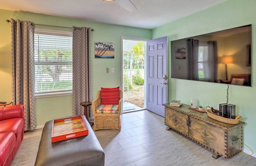 Rockledge Homes House | Rockledge Beach House w/ Screened-In Porch!