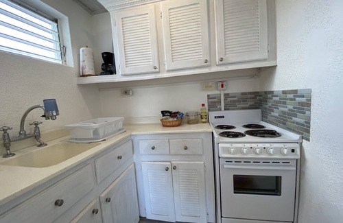 Rockley Apartment | Rockley Golf Resort Studio Apartment - 122 Friendship
