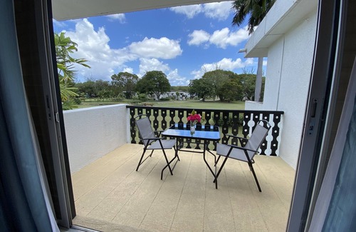 Rockley Apartment | Rockley Golf Resort Studio Apartment - 122 Friendship