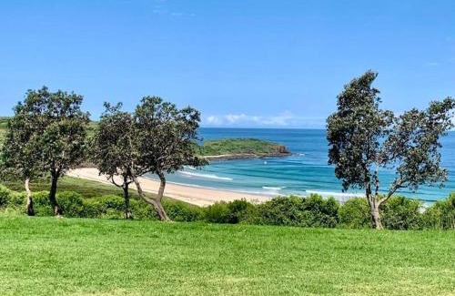 Shell Cove Apartment | Rockpool Escape - A Coastal Refresh near the Marina