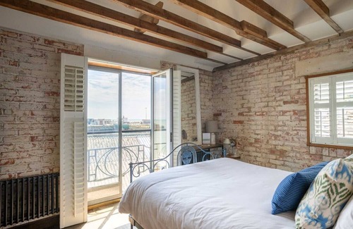 Folkestone House | Rocksalt