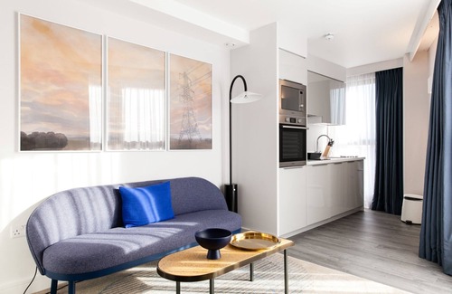 Tower Hill Apartment | Rockwell East