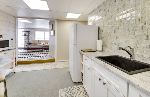 Rockwood Condo | Rockwood Condo w/ Shared Dock + Lake Access!