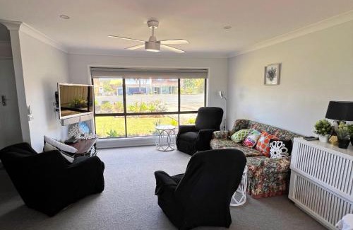 South West Rocks House | Rocky