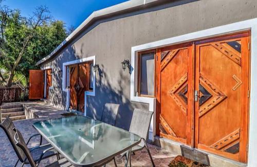 Pretoria House | Rocky Hollow Lodge