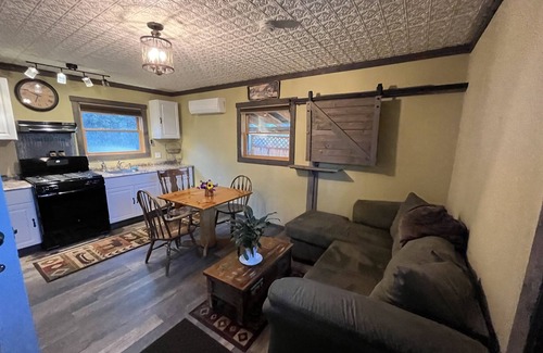 Livingston Cabin | Rocky Mountain Retreat 1 hr to Yellowstone Park, 20 min Bozeman,Livingston, MSU