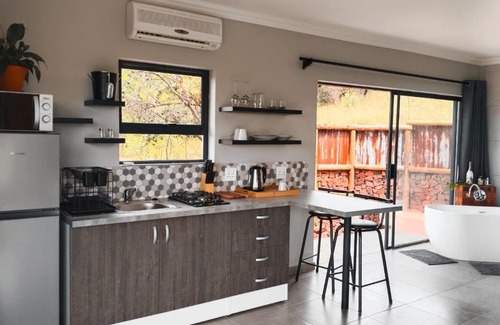 Pretoria Apartment | Rocky Road Mountain Lodge